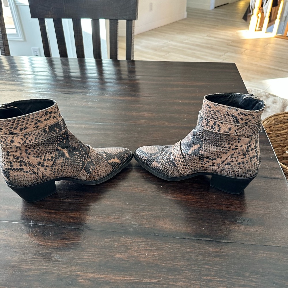 AllSaints Lior Bootie in Taupe Snake Size 5 - Picture 4 of 6